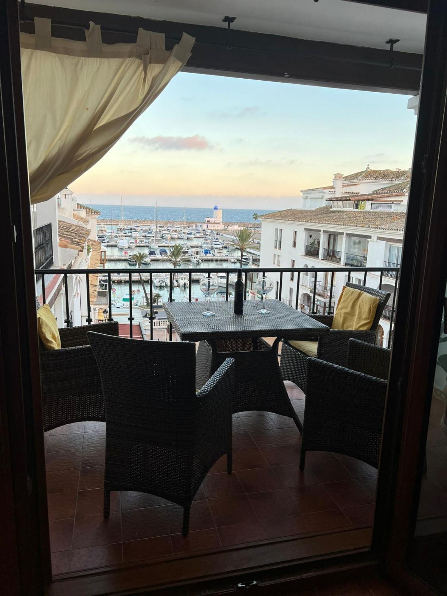 Cn-340 Suites Estepona Eksteriør billede